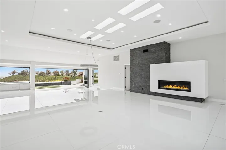 48 Drakes Bay Drive, Corona Del Mar, California 92625
