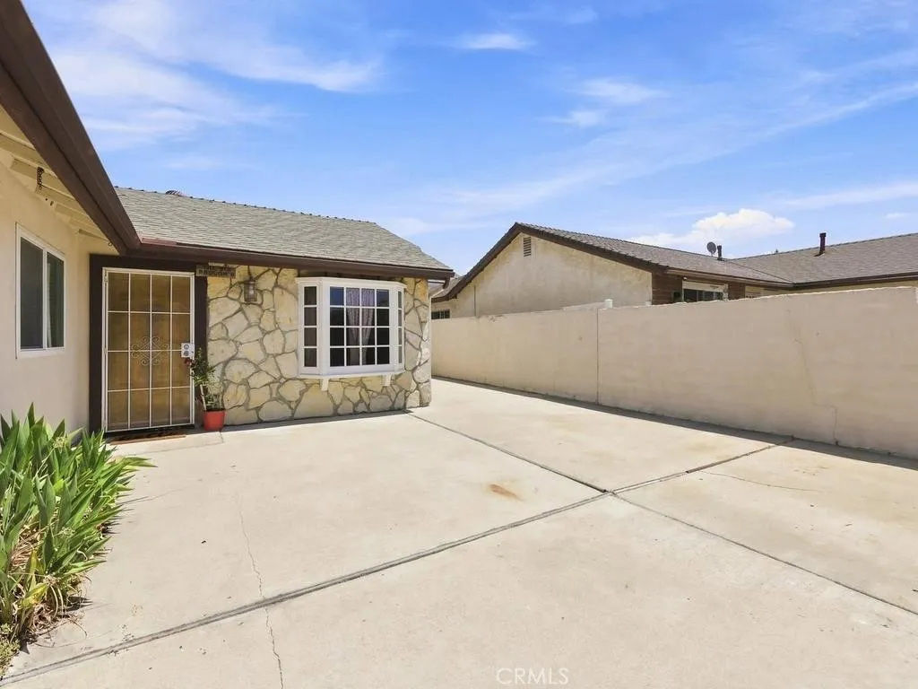 Large Lot with RV access