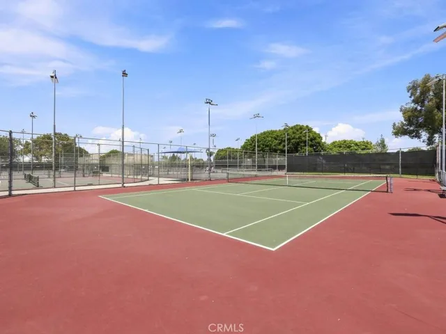 Tennis courts at Heritage Park
