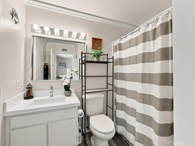 Primary Bath- Did not post primary bedroom pic- Tenant's room