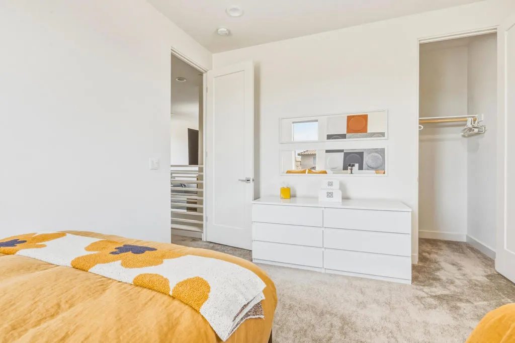 159_80292_REDSTONEWAY_GILLIANJONES-49