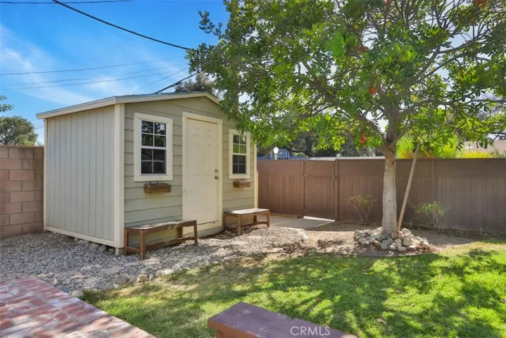 Shed