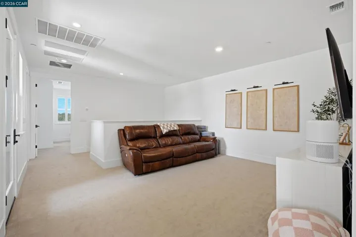 1023 Bridger Dr, Rescue, California 95672