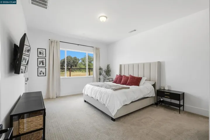 1023 Bridger Dr, Rescue, California 95672