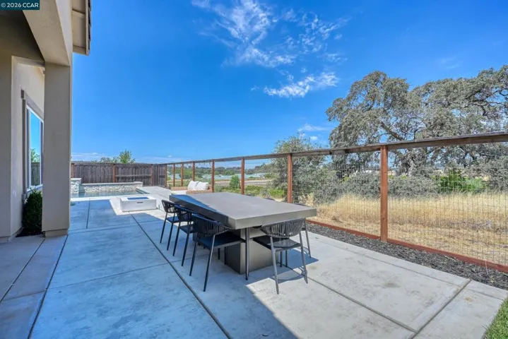 1023 Bridger Dr, Rescue, California 95672