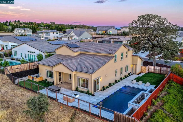 1023 Bridger Dr, Rescue, California 95672