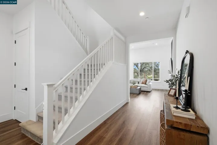 1023 Bridger Dr, Rescue, California 95672
