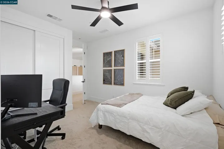 1023 Bridger Dr, Rescue, California 95672
