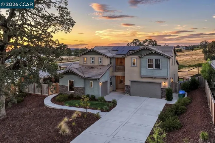 1023 Bridger Dr, Rescue, California 95672