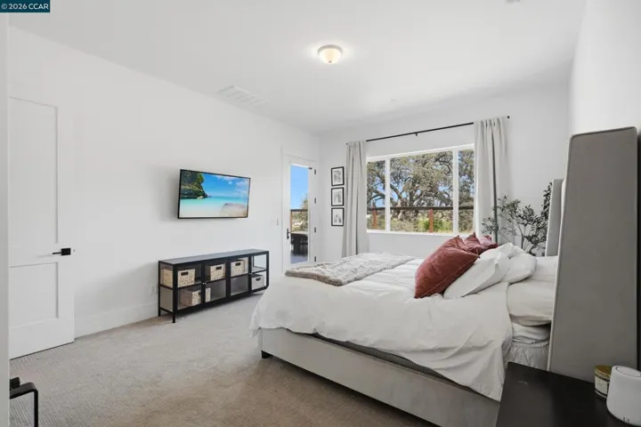 1023 Bridger Dr, Rescue, California 95672