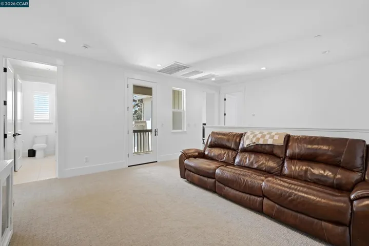 1023 Bridger Dr, Rescue, California 95672