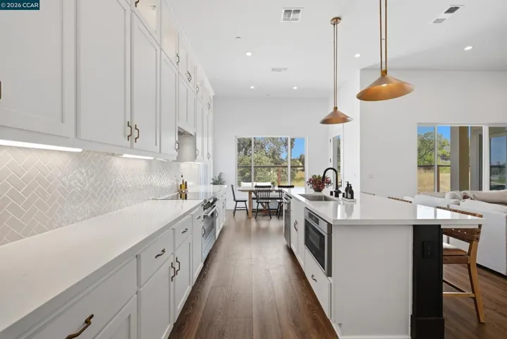 1023 Bridger Dr, Rescue, California 95672