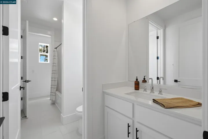 1023 Bridger Dr, Rescue, California 95672