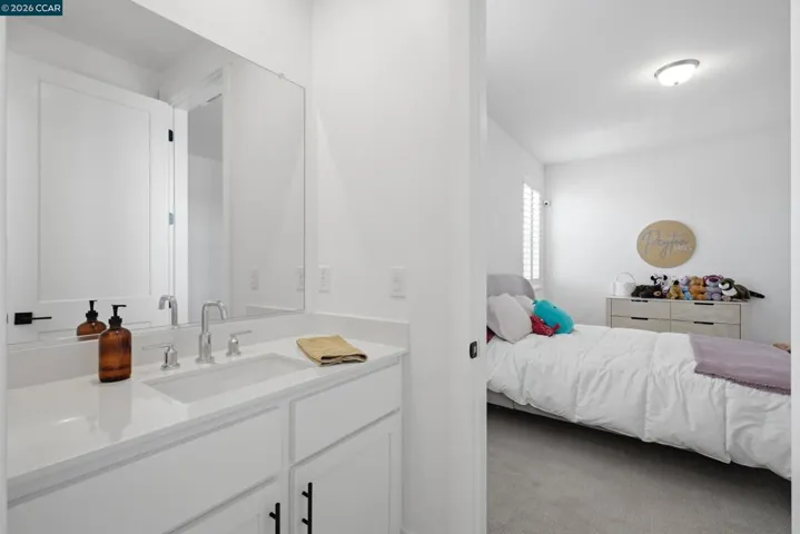 1023 Bridger Dr, Rescue, California 95672