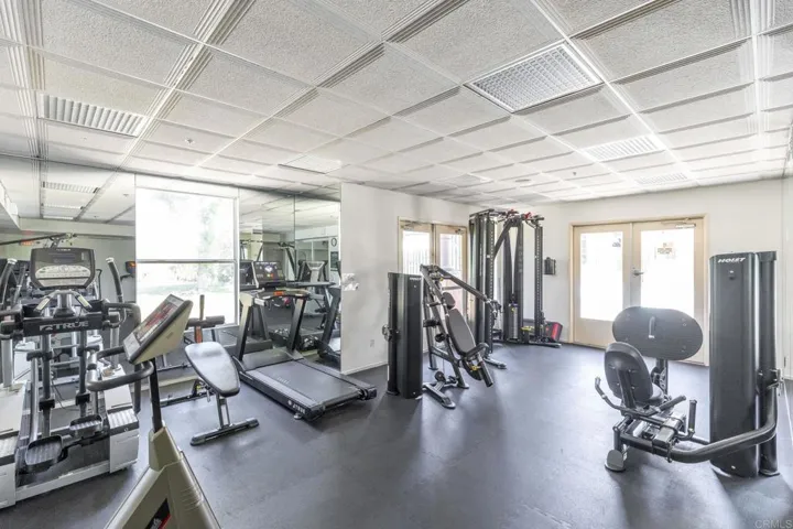 640 Camino De La Reina 1313, San Diego, California 92108