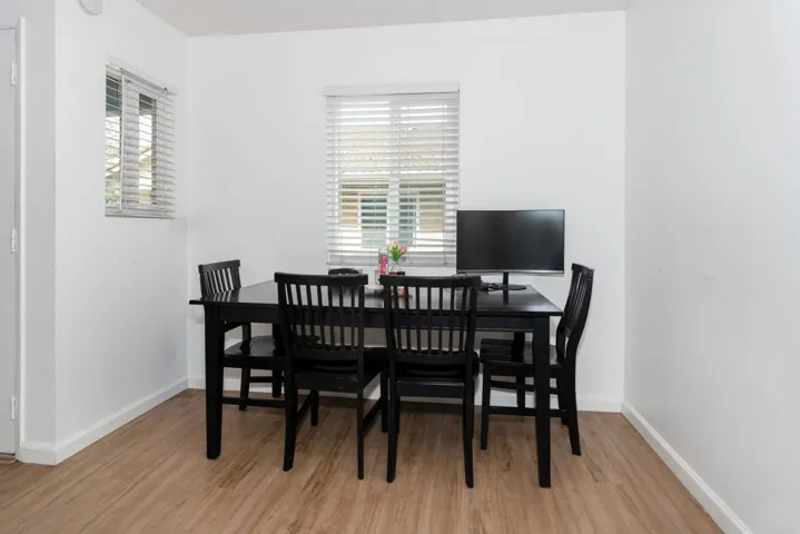 Larger area for dining.
