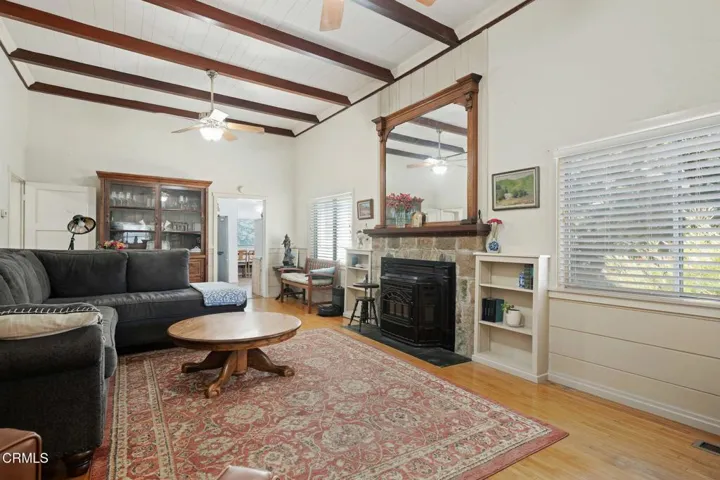 25-Living Room