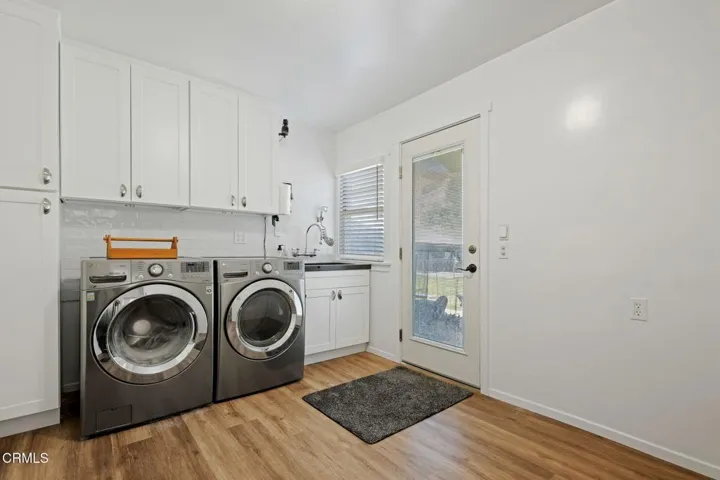 39-Laundry Room