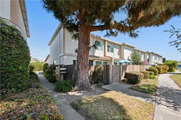 25205 Cypress Street 7, Lomita, California 90717