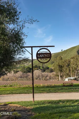 6855 Santa Rosa Web-21