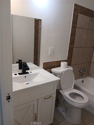 751 Upton, Barstow, California 92311