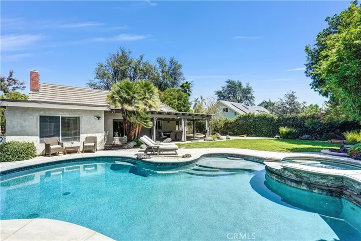 8329 Capistrano, West Hills, California 91304