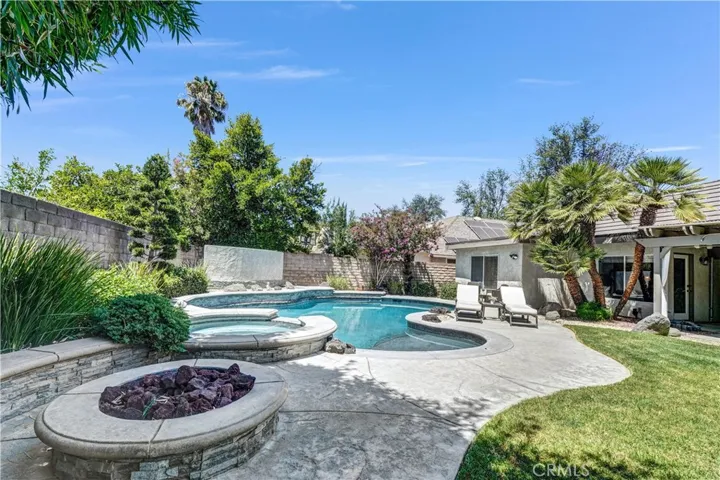 8329 Capistrano, West Hills, California 91304