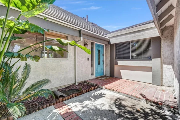 8329 Capistrano, West Hills, California 91304