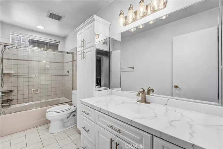 Full bathroom
