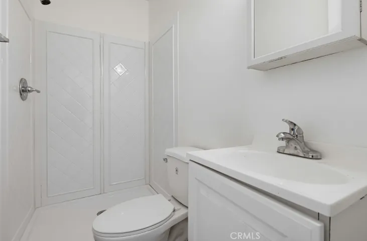 Unit 2 - Primary Suite Bathroom