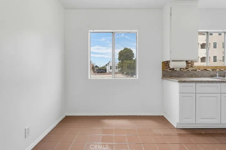 Unit 4 - Dining Area