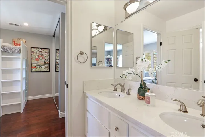 2 Firecrest, Aliso Viejo, California 92656