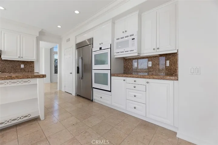 901 Spring Tide Drive, Newport Beach, California 92660