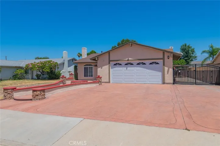 545 E Spruce Street, Ontario, California 91761