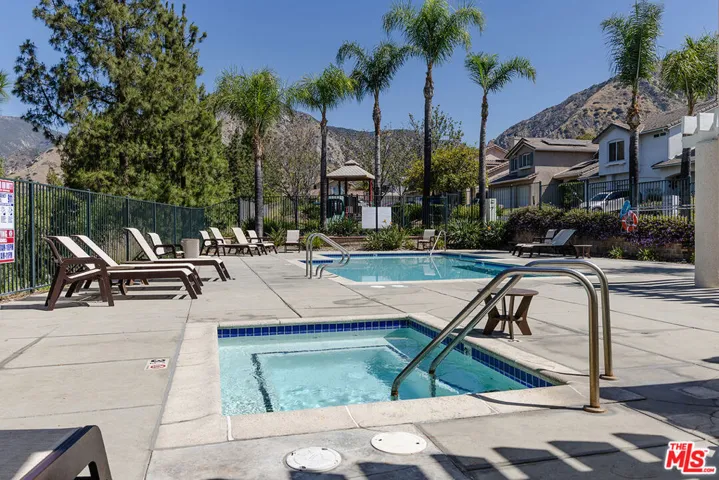 12110 Via Santa Rosa, Los Angeles, California 91342