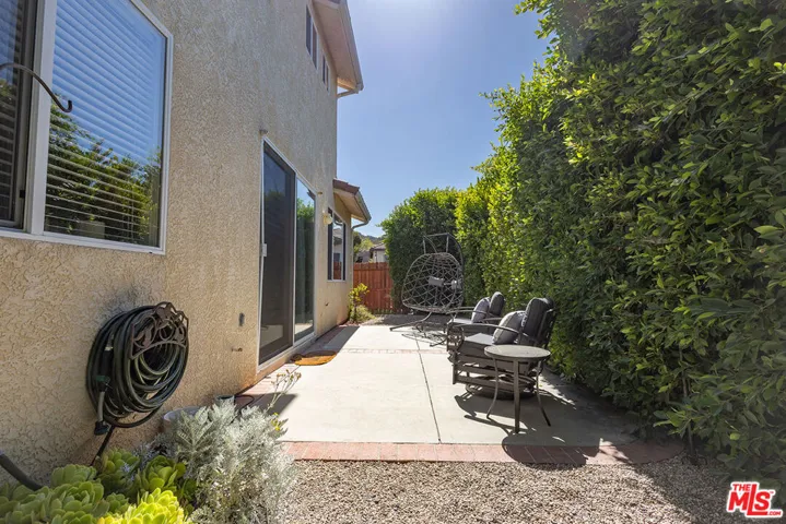 12110 Via Santa Rosa, Los Angeles, California 91342