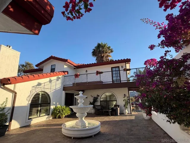 5827 Stallion Oaks Rd, El Cajon, California 92019