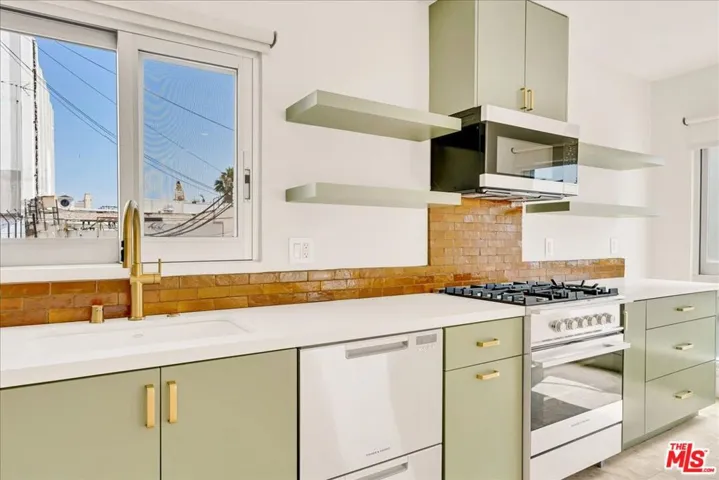 210 S Hamilton Drive 04, Beverly Hills, California 90211