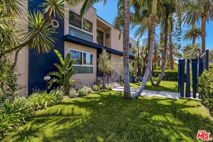 210 S Hamilton Drive 04, Beverly Hills, California 90211