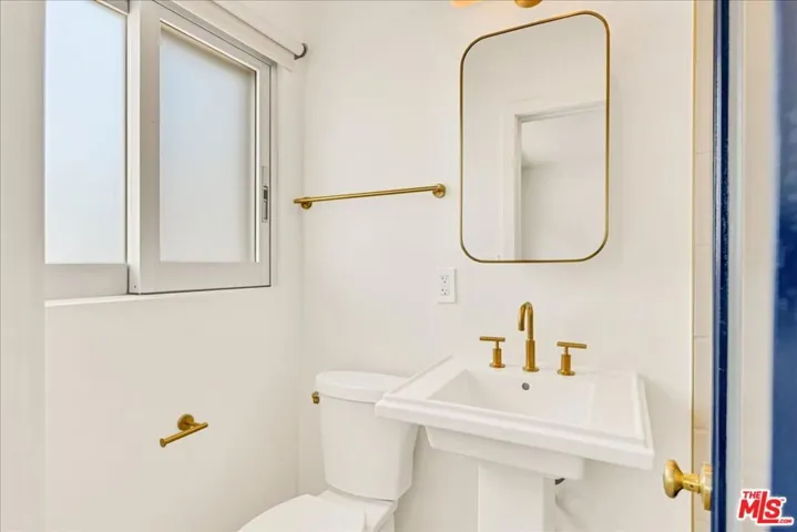 210 S Hamilton Drive 04, Beverly Hills, California 90211