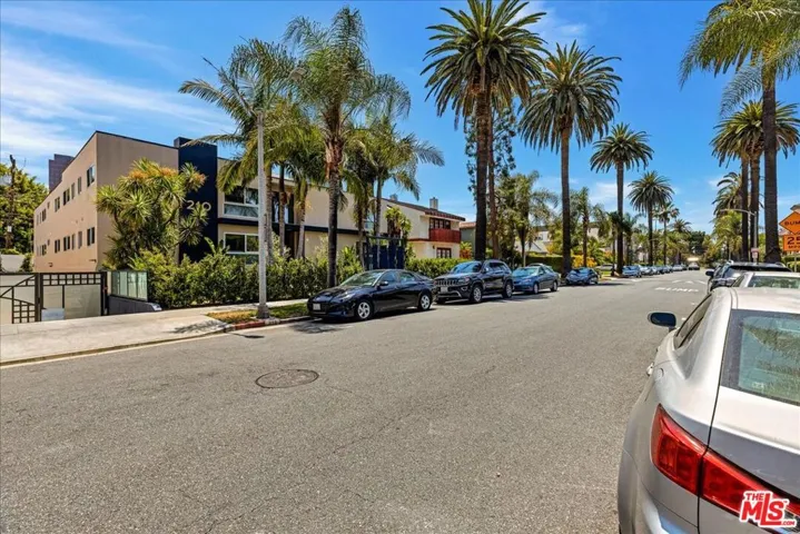 210 S Hamilton Drive 04, Beverly Hills, California 90211