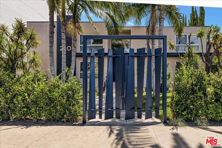 210 S Hamilton Drive 04, Beverly Hills, California 90211