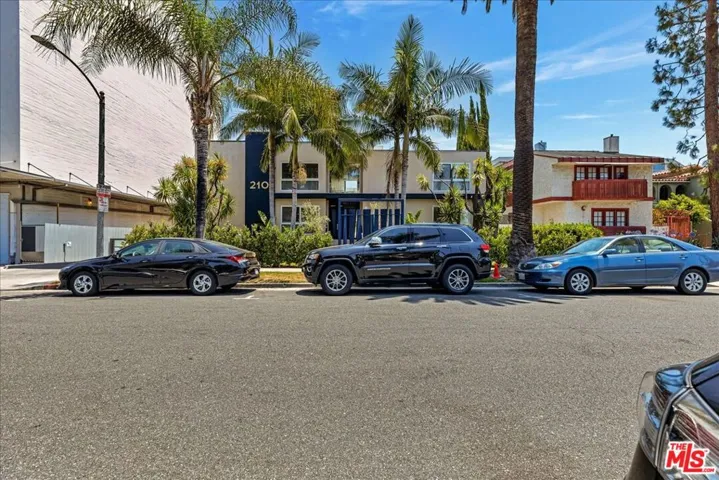 210 S Hamilton Drive 04, Beverly Hills, California 90211