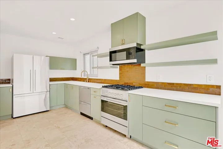 210 S Hamilton Drive 04, Beverly Hills, California 90211