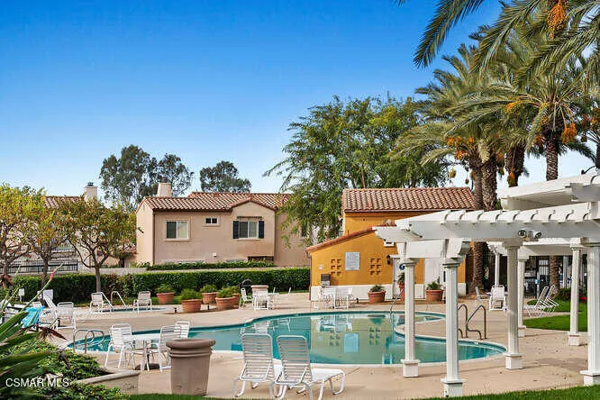 11805 Catania Ct Moorpark CA-small-051-0