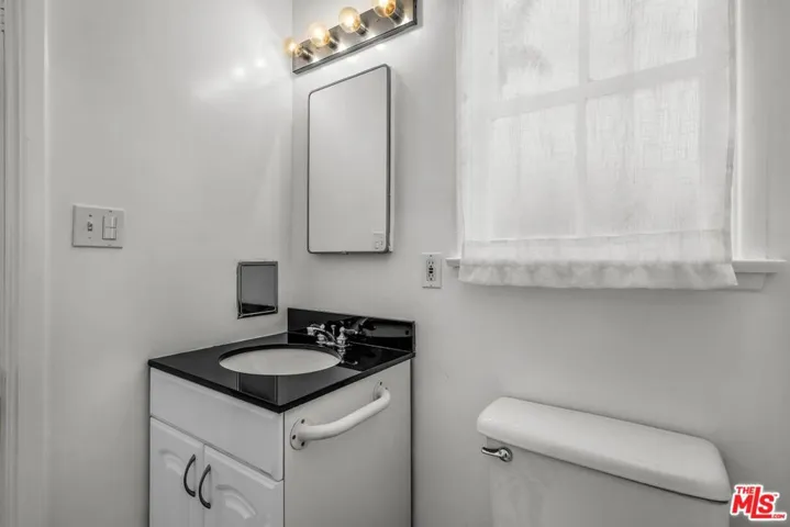 315 26th Street, Santa Monica, California 90402