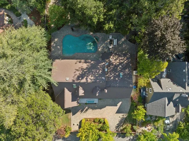 20210 La Paloma Avenue, Saratoga, California 95070