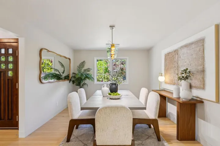 20210 La Paloma Avenue, Saratoga, California 95070