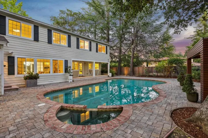 20210 La Paloma Avenue, Saratoga, California 95070