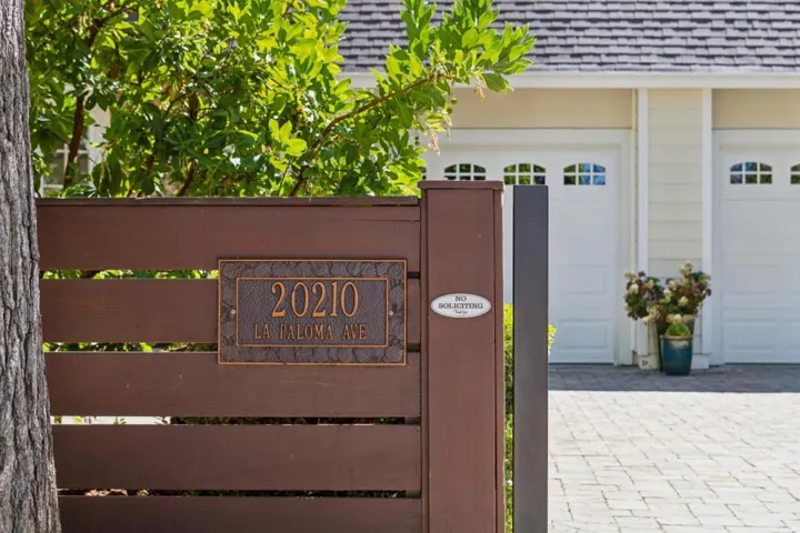 20210 La Paloma Avenue, Saratoga, California 95070